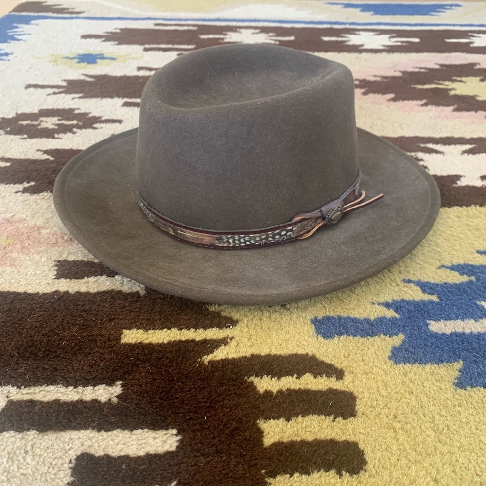 BERETTA Lite Felt cowboy hat. Dk Brn; size Lg. Packable, water repellent.